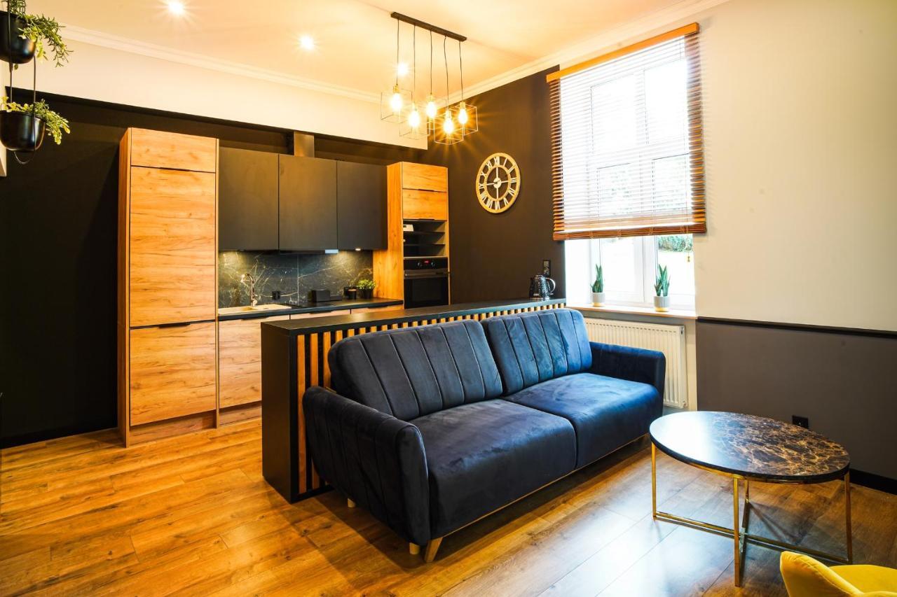 Apartament Z Jacuzzi W Centrum Sanoka Exteriér fotografie