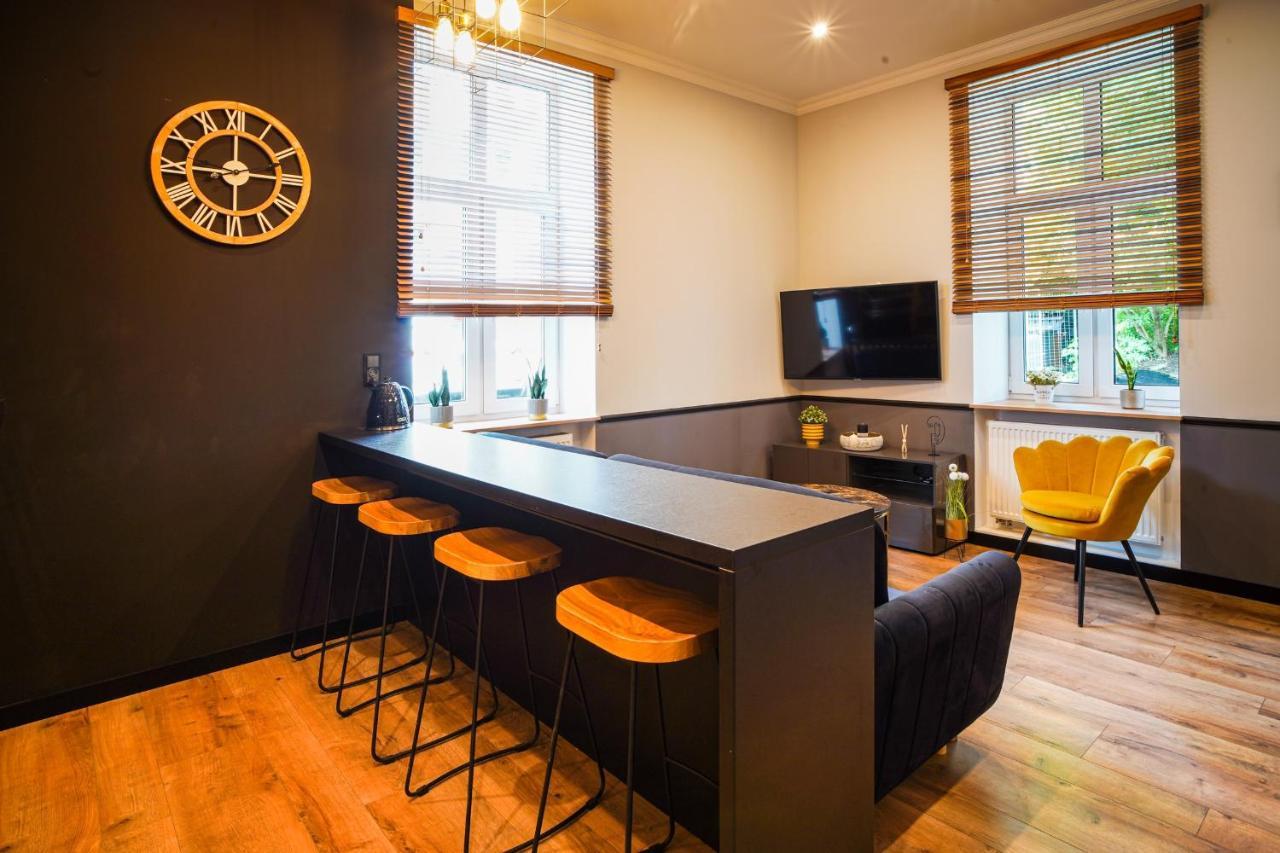 Apartament Z Jacuzzi W Centrum Sanoka Exteriér fotografie